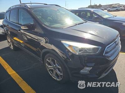 2017 Ford Escape Titanium - zdjęcie 3 z 24 - miniatura