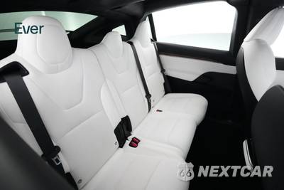 2023 Tesla Model X - zdjęcie 5 z 28 - miniatura