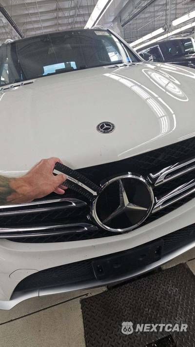 2017 Mercedes-Benz AMG GLE 43 4MATIC - zdjęcie 28 z 40 - miniatura