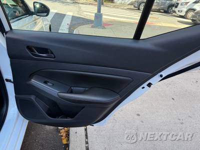 2025 Nissan Altima SV - zdjęcie 13 z 23 - miniatura