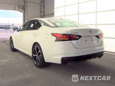 2025 Nissan Altima SR - zdjęcie 6 z 24 - miniatura