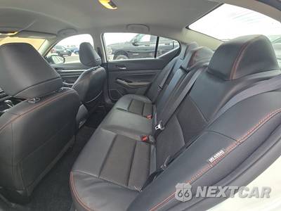 2025 Nissan Altima SR - zdjęcie 13 z 24 - miniatura