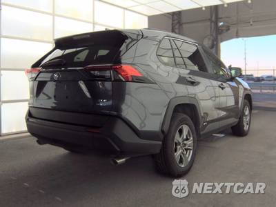 2025 Toyota RAV4 Hybrid XLE - zdjęcie 4 z 22 - miniatura