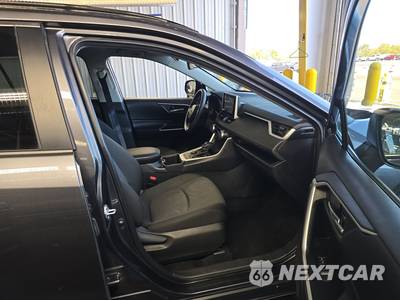 2025 Toyota RAV4 Hybrid XLE - zdjęcie 8 z 28 - miniatura