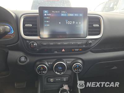 2025 Hyundai Venue SEL - zdjęcie 11 z 22 - miniatura