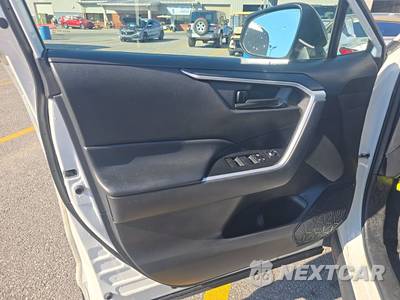2021 Toyota RAV4 LE - zdjęcie 9 z 22 - miniatura