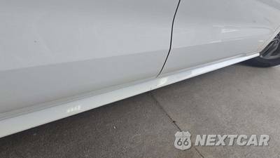 2025 Toyota Sienna LE 8-Passenger 120.5" WB - zdjęcie 20 z 26 - miniatura
