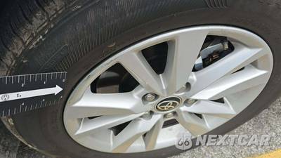 2025 Toyota Camry LE - zdjęcie 22 z 29 - miniatura