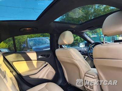 2020 Mercedes-Benz GLA 250 - zdjęcie 43 z 48 - miniatura
