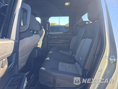 2025 Toyota Tacoma TRD Off-Road Crew Cab Medium Bed - zdjęcie 13 z 27 - miniatura