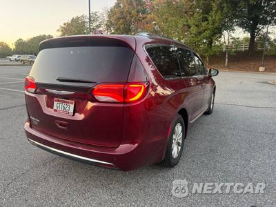2018 Chrysler Pacifica Touring L Plus 121.6" WB - zdjęcie 10 z 19 - miniatura