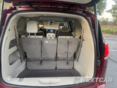 2018 Chrysler Pacifica Touring L Plus 121.6" WB - zdjęcie 11 z 19 - miniatura