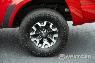 2015 Toyota Tacoma Extended Cab Medium Bed w/Rear Doors - zdjęcie 30 z 32 - miniatura