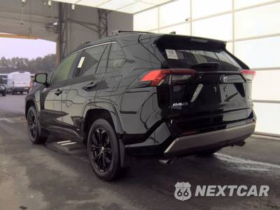 2022 Toyota RAV4 Hybrid SE - zdjęcie 8 z 35 - miniatura