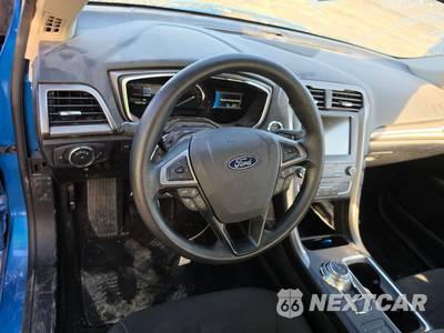2020 Ford Fusion Hybrid SE - zdjęcie 10 z 17 - miniatura