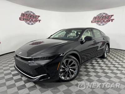 2023 Toyota Crown Limited - zdjęcie 1 z 47 - miniatura