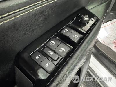 2022 Jeep Wagoneer Series II - zdjęcie 45 z 50 - miniatura