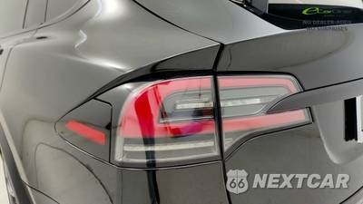 2024 Tesla Model X - zdjęcie 23 z 50 - miniatura