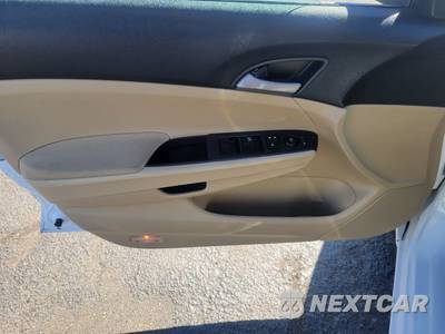 2012 Honda Accord Sedan LX - zdjęcie 14 z 27 - miniatura