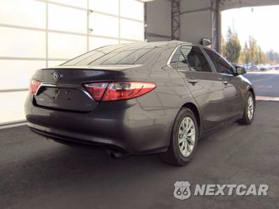 2017 Toyota Camry LE - zdjęcie 4 z 48 - miniatura