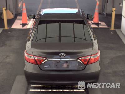 2017 Toyota Camry LE - zdjęcie 5 z 48 - miniatura