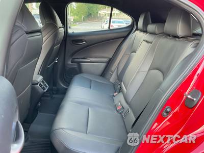 2022 Lexus UX 250h F SPORT - zdjęcie 23 z 29 - miniatura