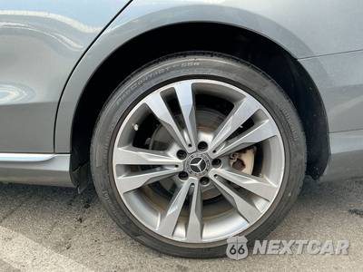 2019 Mercedes-Benz C 300 4MATIC Sedan - zdjęcie 10 z 29 - miniatura