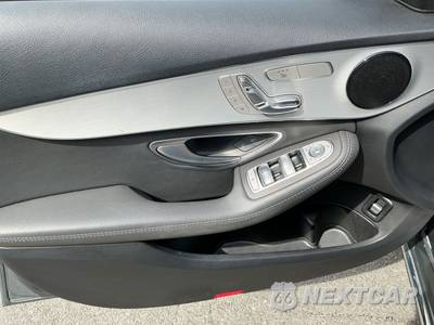 2019 Mercedes-Benz C 300 4MATIC Sedan - zdjęcie 13 z 29 - miniatura