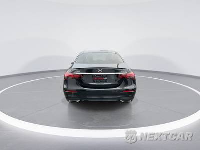 2021 Mercedes-Benz E 450 4MATIC Sedan - zdjęcie 7 z 29 - miniatura