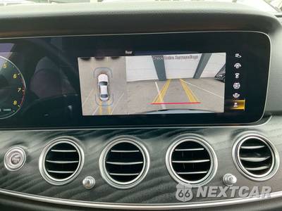 2021 Mercedes-Benz E 450 4MATIC Sedan - zdjęcie 17 z 29 - miniatura