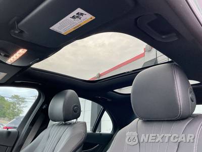 2021 Mercedes-Benz E 450 4MATIC Sedan - zdjęcie 22 z 29 - miniatura