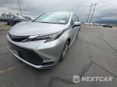 2024 Toyota Sienna LE 8-Passenger 120.5" WB