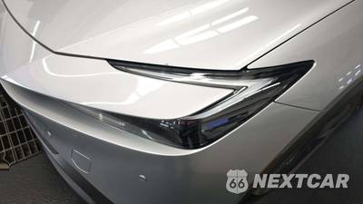 2026 Toyota Prius LE - zdjęcie 21 z 27 - miniatura