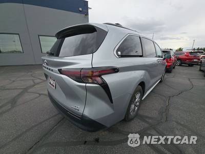 2024 Toyota Sienna LE 8-Passenger 120.5" WB - zdjęcie 4 z 34 - miniatura