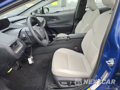 2026 Toyota Prius XLE - zdjęcie 7 z 27 - miniatura