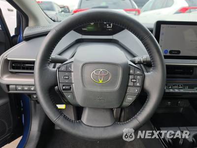 2026 Toyota Prius XLE - zdjęcie 10 z 27 - miniatura