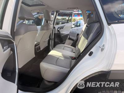 2019 Toyota RAV4 XLE Premium - zdjęcie 28 z 33 - miniatura