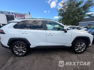 2019 Toyota RAV4 XLE Premium - zdjęcie 9 z 33 - miniatura