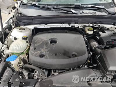 2022 Volvo XC40 T5 Momentum - zdjęcie 15 z 29 - miniatura