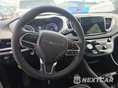 2026 Chrysler Pacifica Limited 121.6" WB - zdjęcie 10 z 23 - miniatura