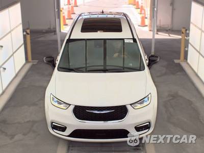 2026 Chrysler Pacifica Limited 121.6" WB - zdjęcie 2 z 23 - miniatura