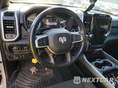 2023 Ram 1500 Big Horn Crew Cab Short Bed - zdjęcie 10 z 32 - miniatura