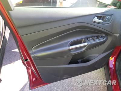 2019 Ford Escape SE - zdjęcie 9 z 25 - miniatura