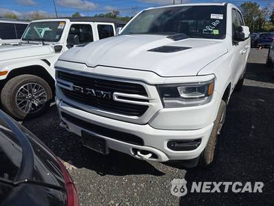 2023 Ram 1500 Laramie Crew Cab Short Bed - zdjęcie 2 z 28 - miniatura