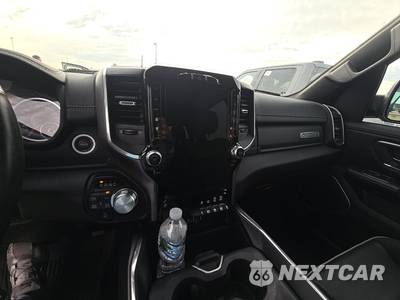 2023 Ram 1500 Laramie Crew Cab Short Bed - zdjęcie 11 z 26 - miniatura