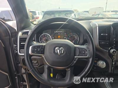 2024 Ram 1500 Laramie Crew Cab Short Bed - zdjęcie 10 z 33 - miniatura