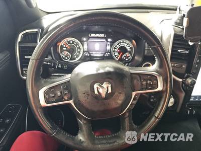 2023 Ram 1500 Laramie Crew Cab Short Bed - zdjęcie 10 z 27 - miniatura