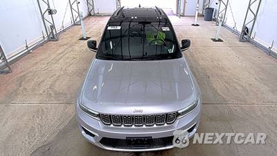 2022 Jeep Grand Cherokee Summit - zdjęcie 2 z 28 - miniatura