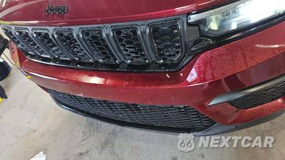2023 Jeep Grand Cherokee Altitude - zdjęcie 26 z 28 - miniatura