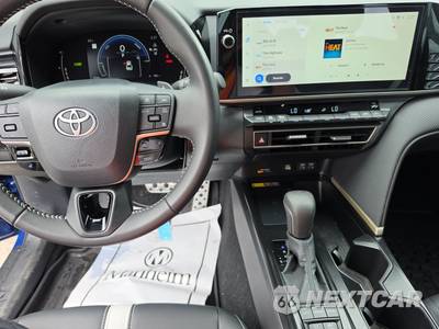 2026 Toyota Camry SE - zdjęcie 11 z 19 - miniatura